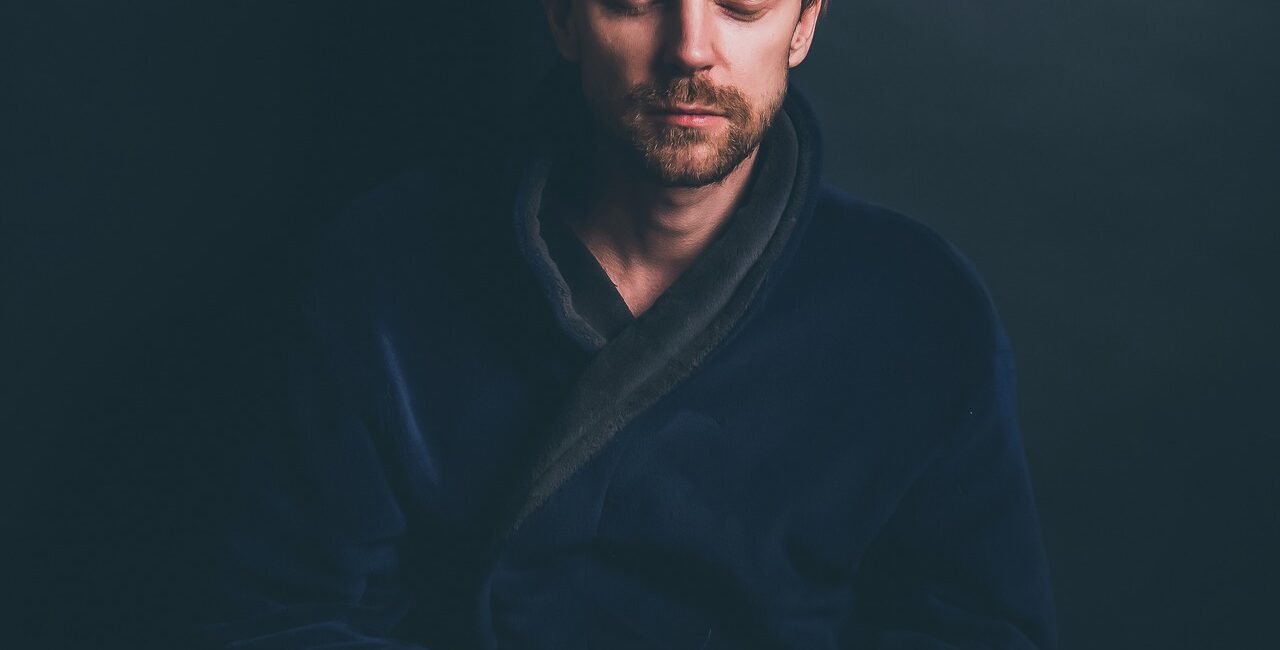 Трансцендентальна медитація: як зробити та що отримаєш?